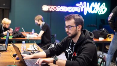 پلتفرم Standoff 365 یک سامانه پیشرفته و چندوجهی است که برای برگزاری مسابقات سایبری استفاده می‌شود و توسط شرکت PT توسعه یافته است