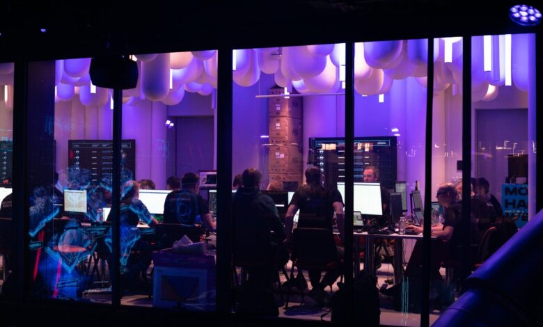 مسابقات استنداف ۱۶ توسط شرکت PT و با حضور دو تیم از ایران برگزار شد